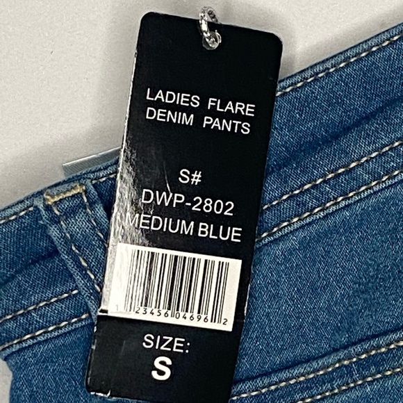 Blue Jeans (Stretch) - Picture 3 of 4